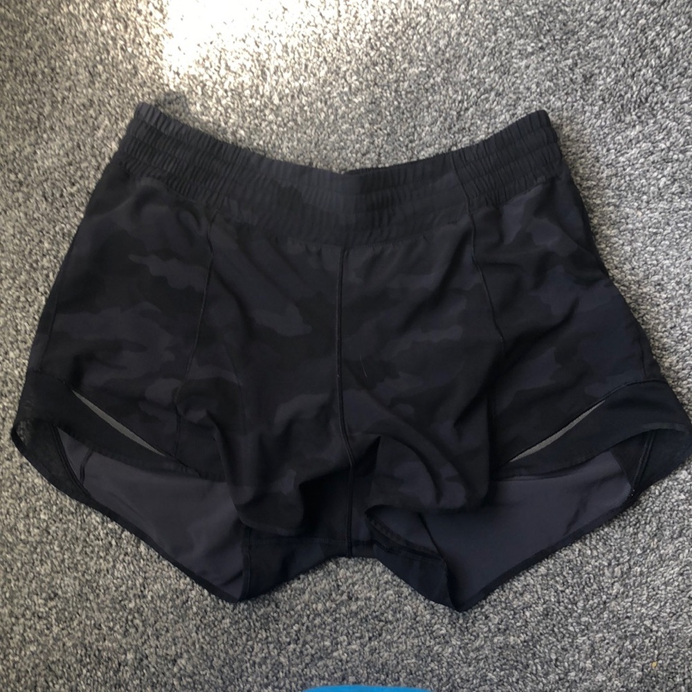 Lululemon shorts size 10